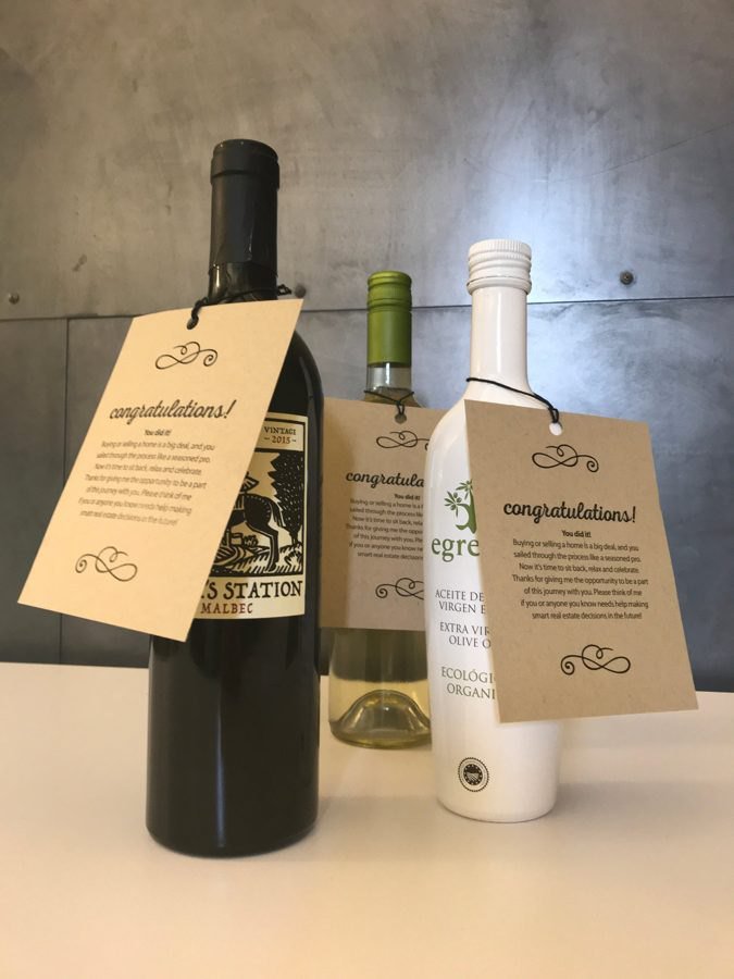 Wine and olive oil gift